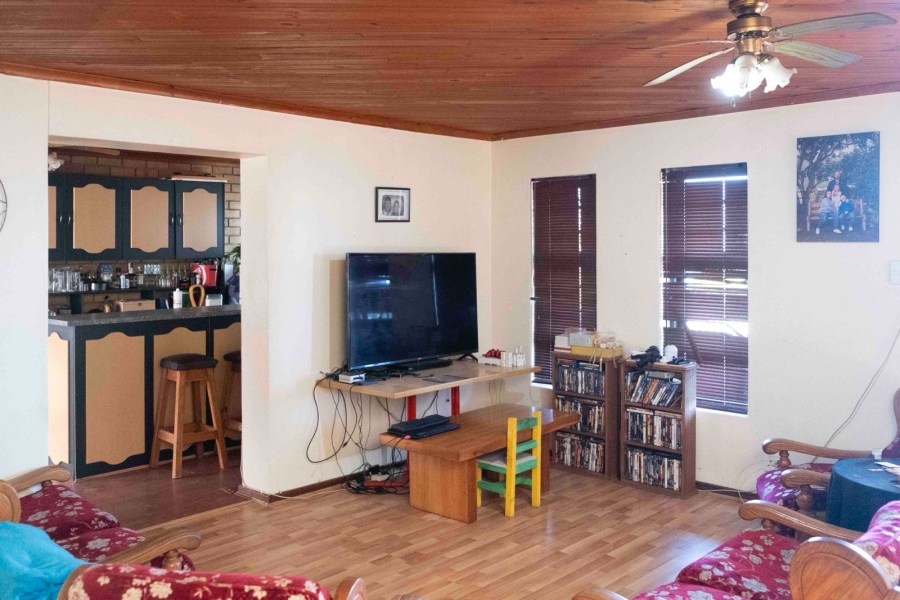 7 Bedroom Property for Sale in Dana Bay Western Cape